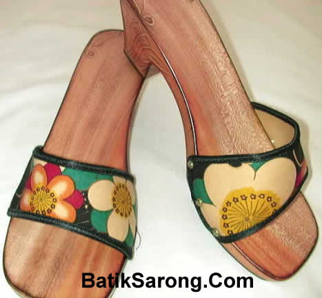 SANDALS SLIPPERS WITH BEADS FROM INDONESIA