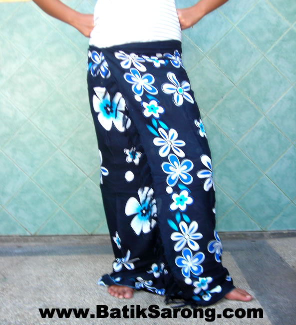 Beach Sarongs With Flowers Motif