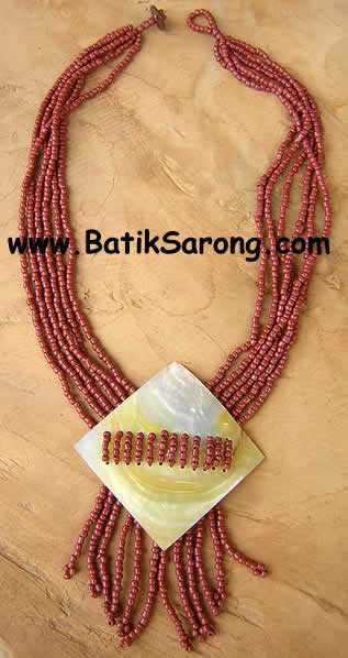 MOP SHELL NECKLACE