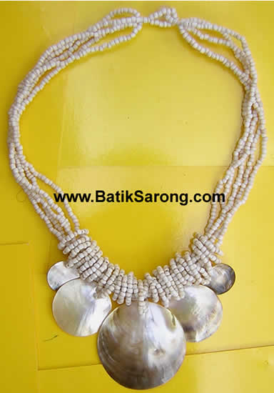 MOTHER PEARL SHELL BEADS COCONUT WOOD NECKLACE 