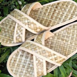 Handwoven Natural Hotel Slippers Sandals Footwear Bali Indonesia Pandanus Leaf Water Hyacinth
