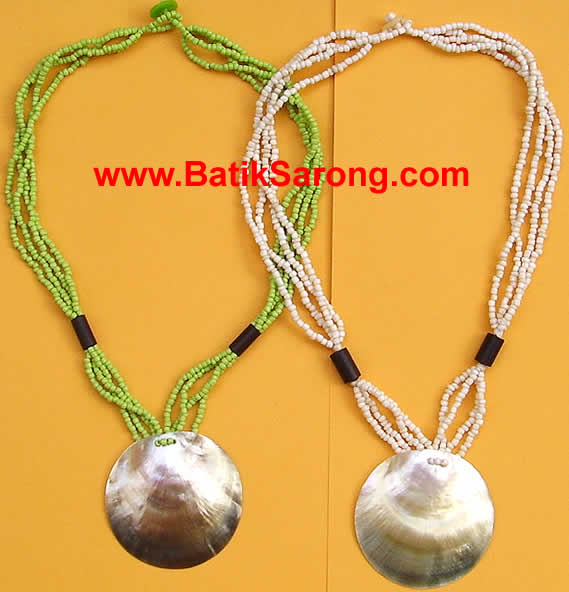 a manufacturer & exporter company of accessories & jewellery
