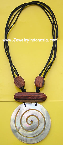 COMPANY SHELL NECKLACES JEWELRY BALI INDONESIA