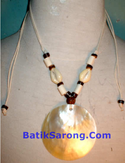 BALINESE MOTHER OF PEARL NECKLACES MANUFACTURER