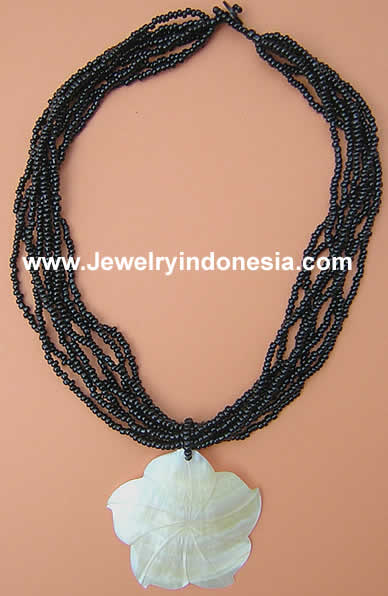 BEADS NECKLACE MADE IN BALI