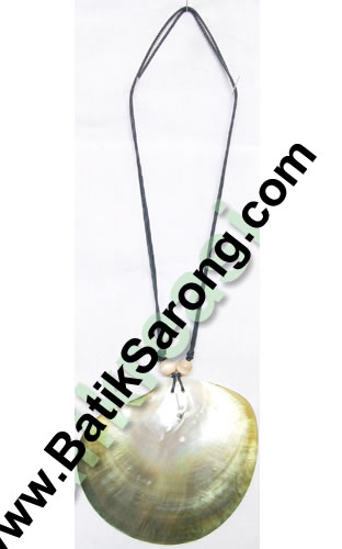 MOP Shell Necklace from Bali Indonesia