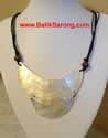 Pearl Shell and Beads Necklace