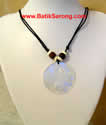 Round Mother of Pearl Shell and Fish Bones Beads Necklace